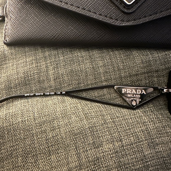 PRADA
PR 14YS - Picture 3 of 5